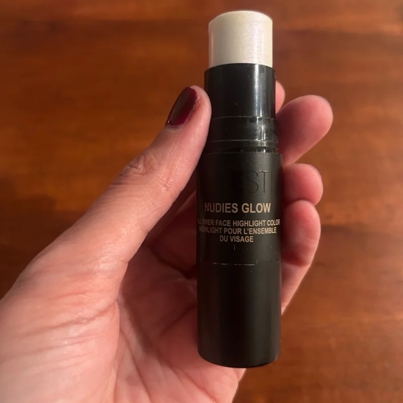 NUDESTIX Nudies Glow Half Moon Highlight Stick - Picture 2 of 4